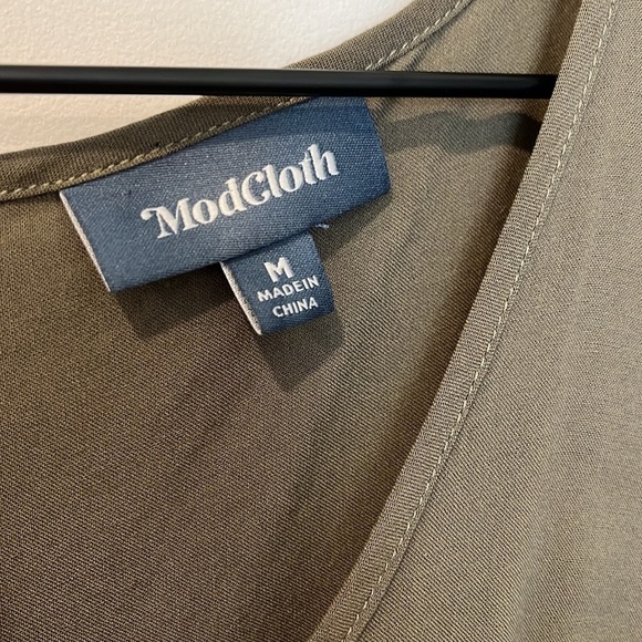 ModCloth Bay Area Believer Jumpsuit Size M - Picture 5 of 8